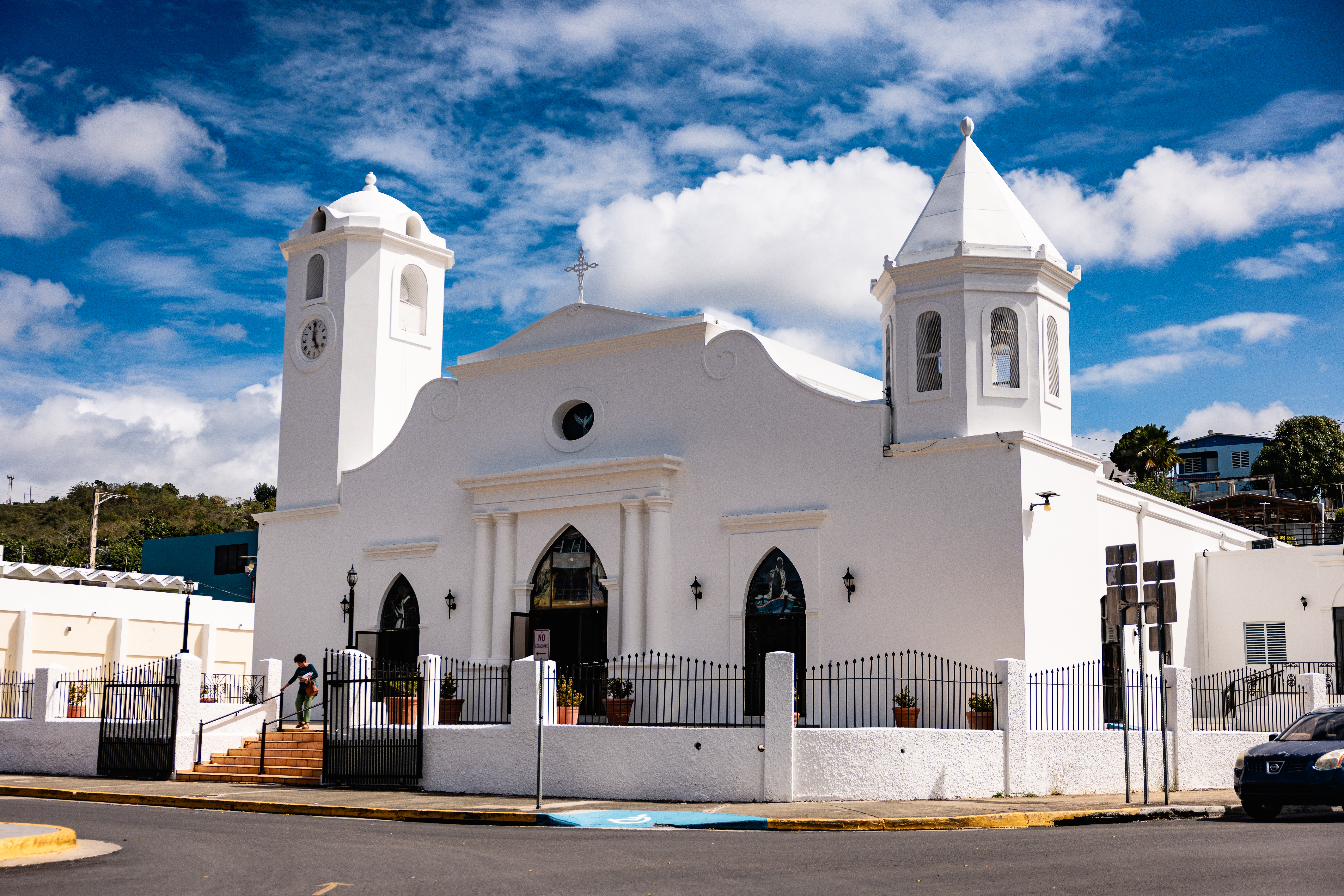 Parroquia San Carlos Borromeo de Aguadilla